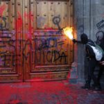 Mujeres protestan por feminicidios