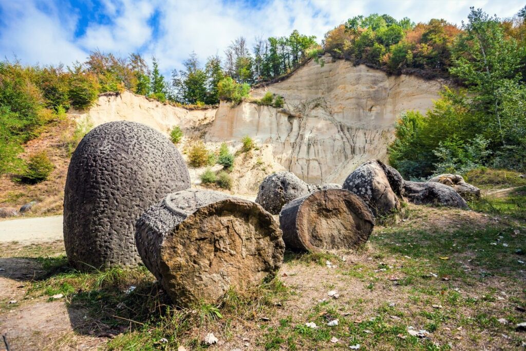 Trovants: el misterio de las piedras que crecen y se reproducen